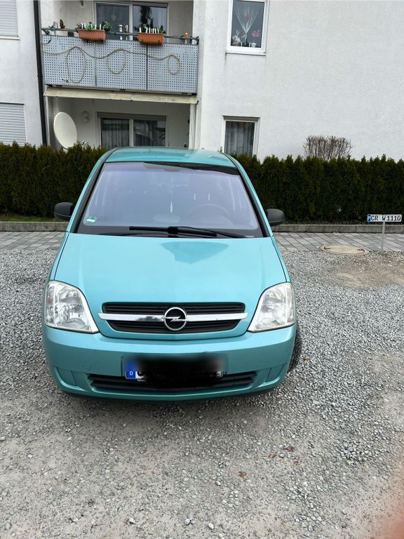 Opel Insignia 2003