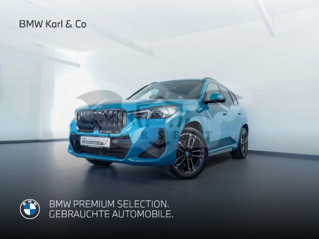 BMW iX1 2023