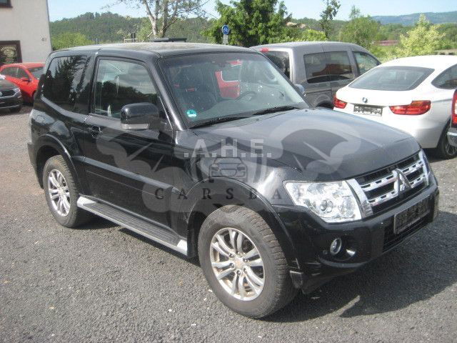 Mitsubishi Pajero 2012