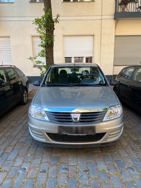 Dacia Logan 2011