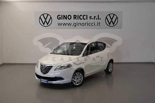 Lancia Ypsilon 2012