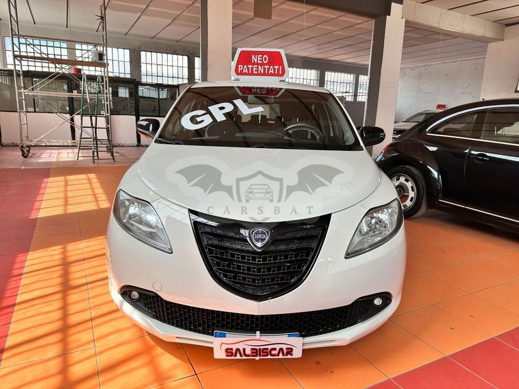 Lancia Ypsilon 2015