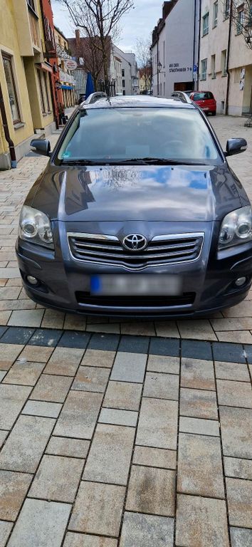 Toyota Avensis 2023