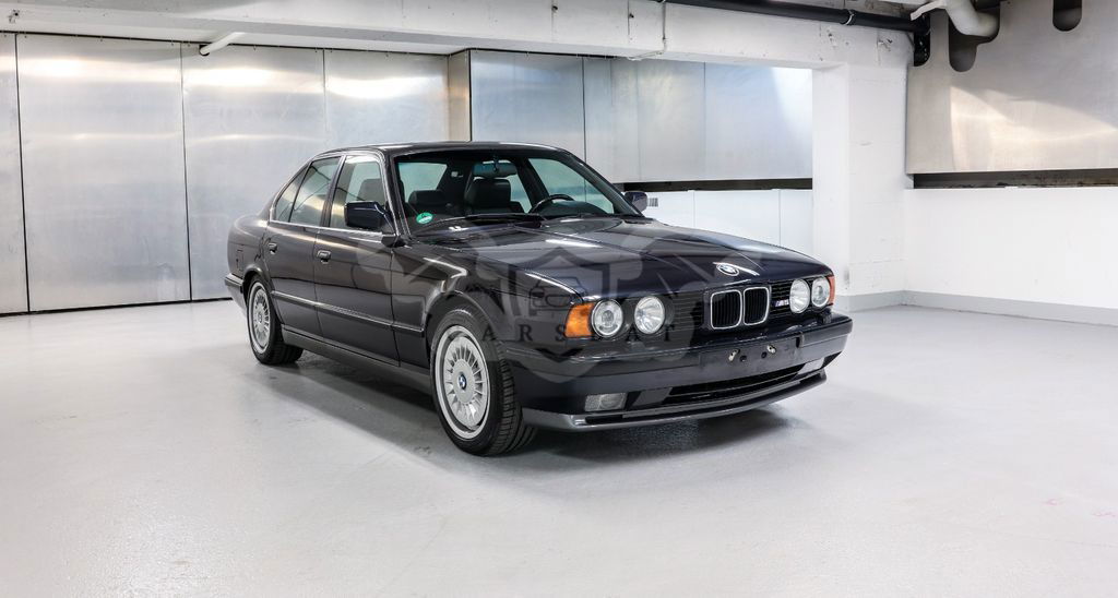 BMW M5 1991