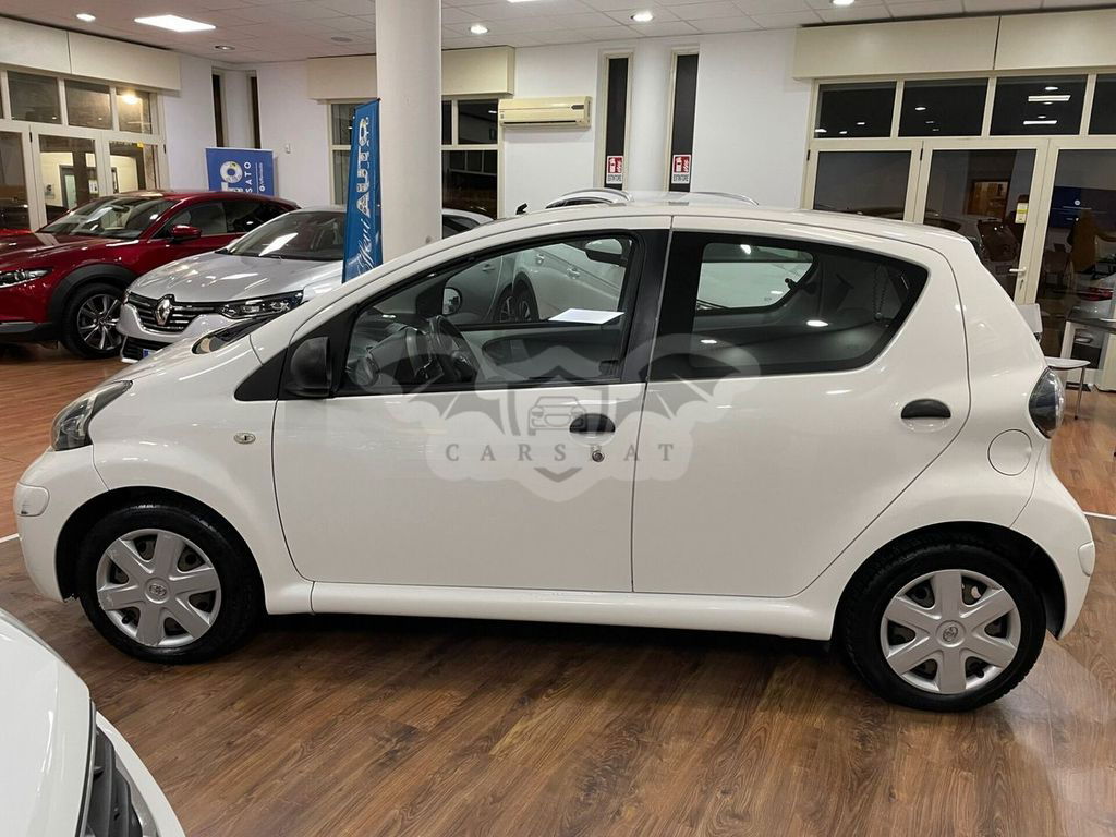 Toyota Aygo X 2011