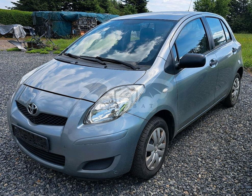 Toyota Yaris 1998