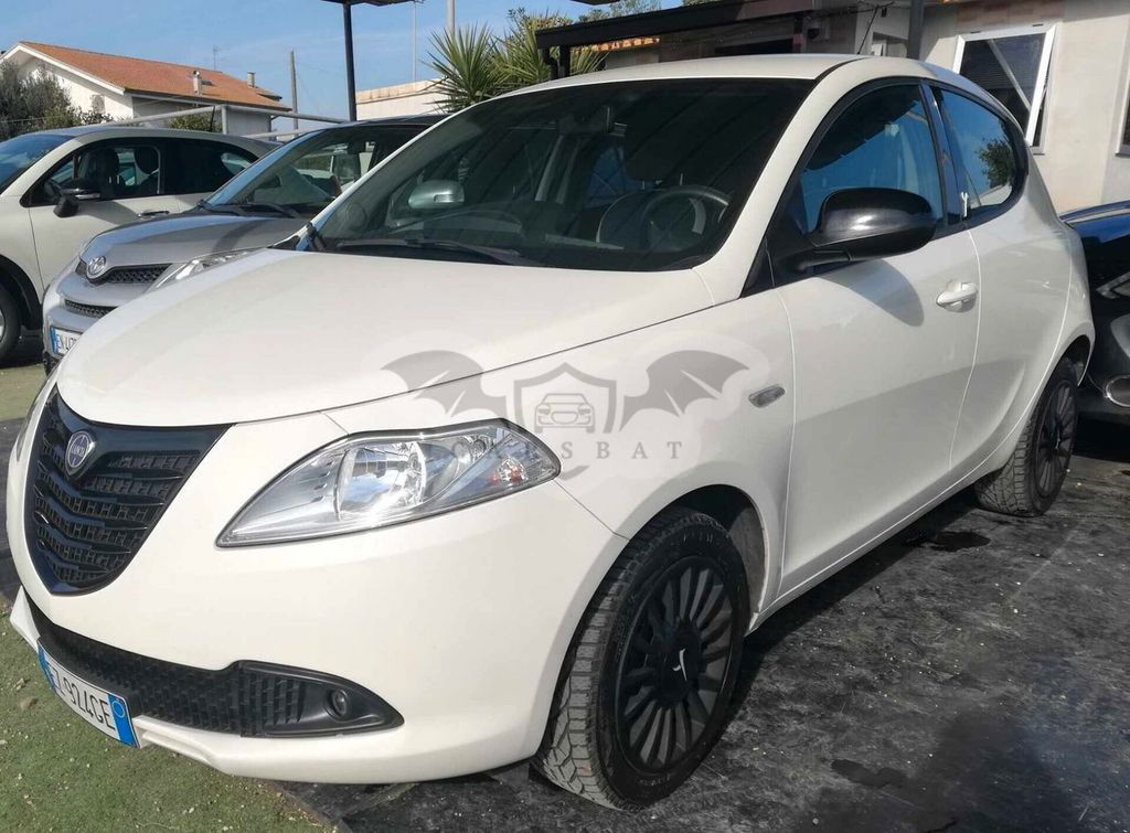 Lancia Ypsilon 2015