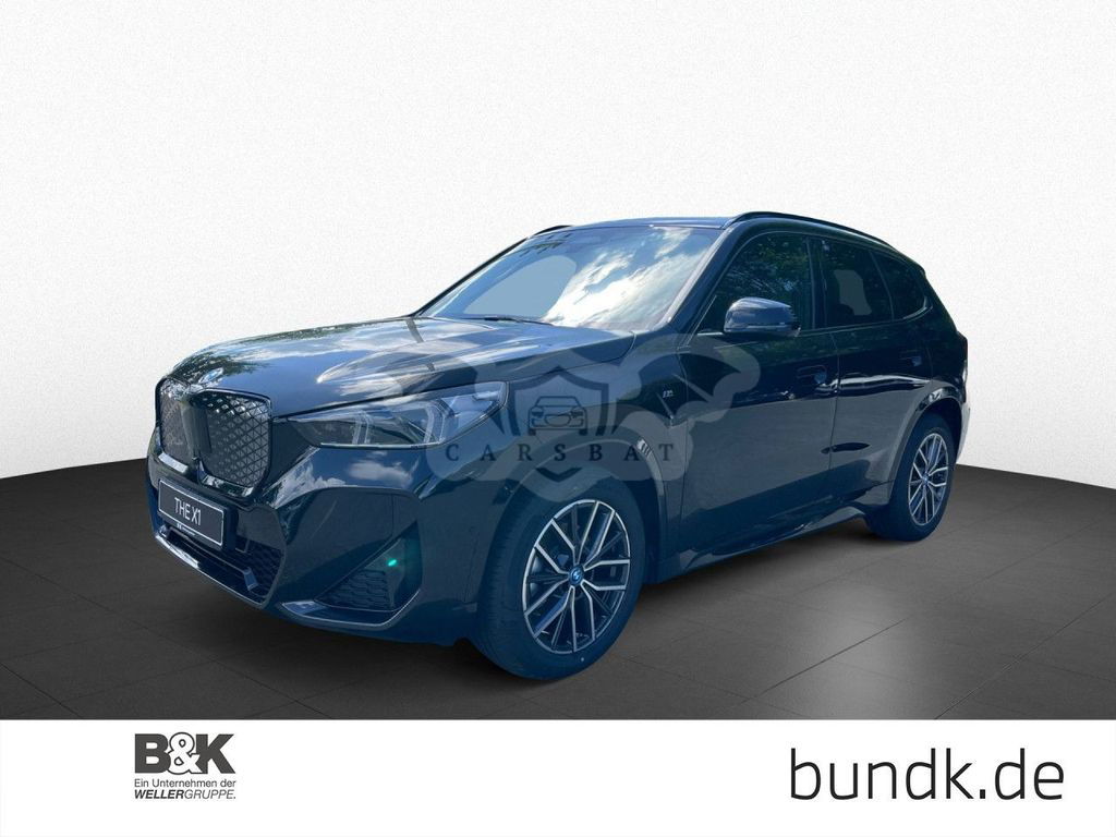 BMW iX1 2024