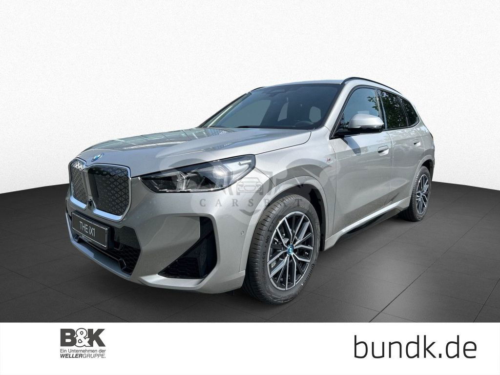BMW iX1 2024