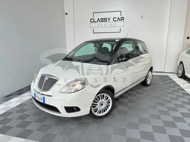 Lancia Ypsilon 2011