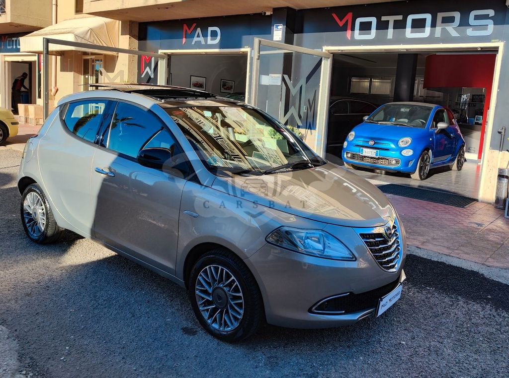 Lancia Ypsilon 2011