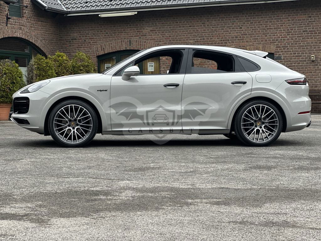 Porsche Cayenne 2022