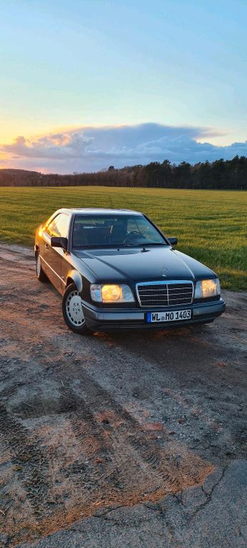 Mercedes-Benz CE 300 1992