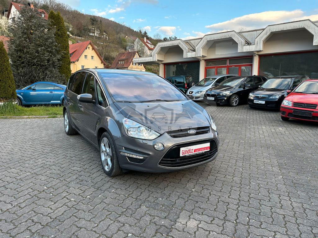 Ford S-Max 2012