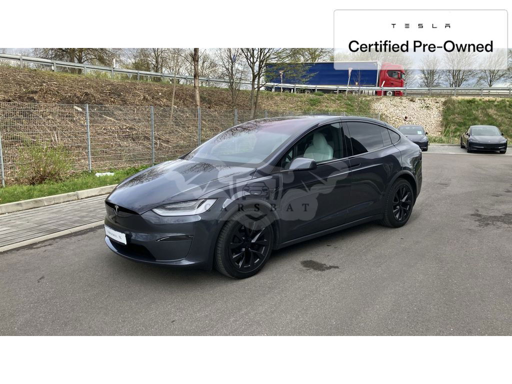 Tesla Model X 2023