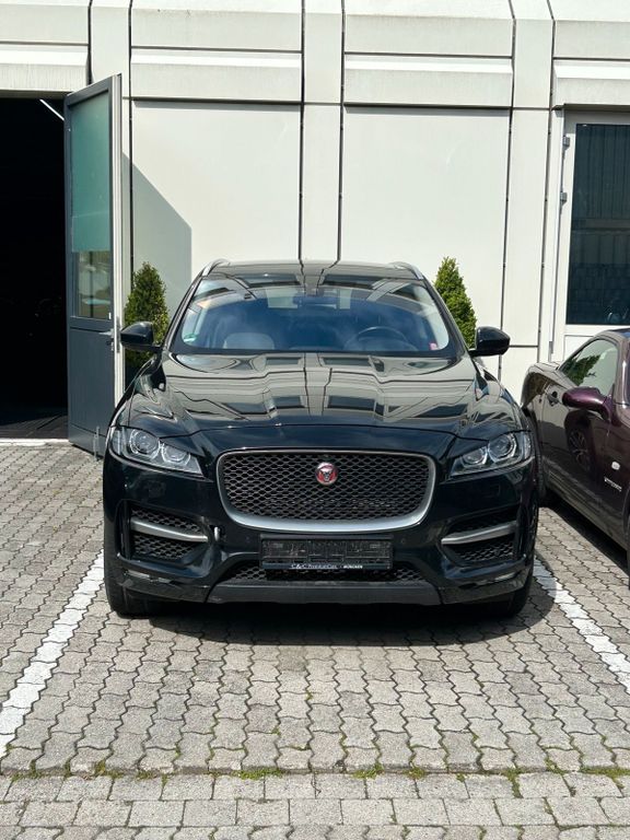 Jaguar F-Pace 2017