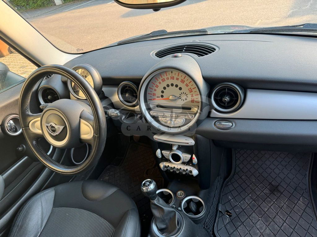 Mini One 2010