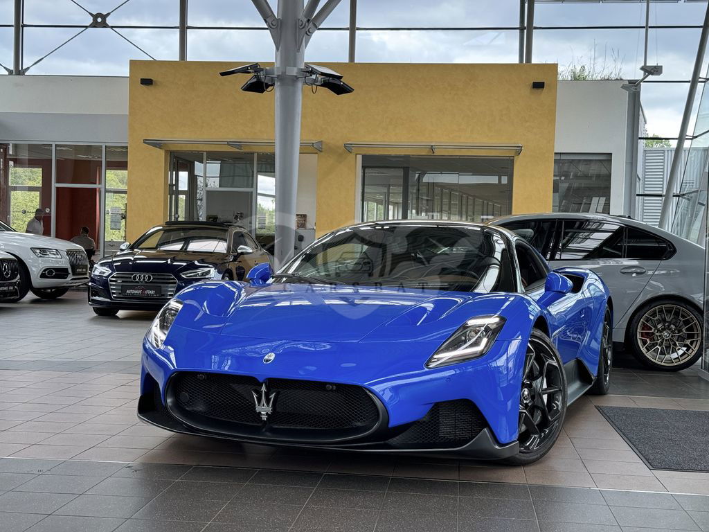 Maserati MC20 2021