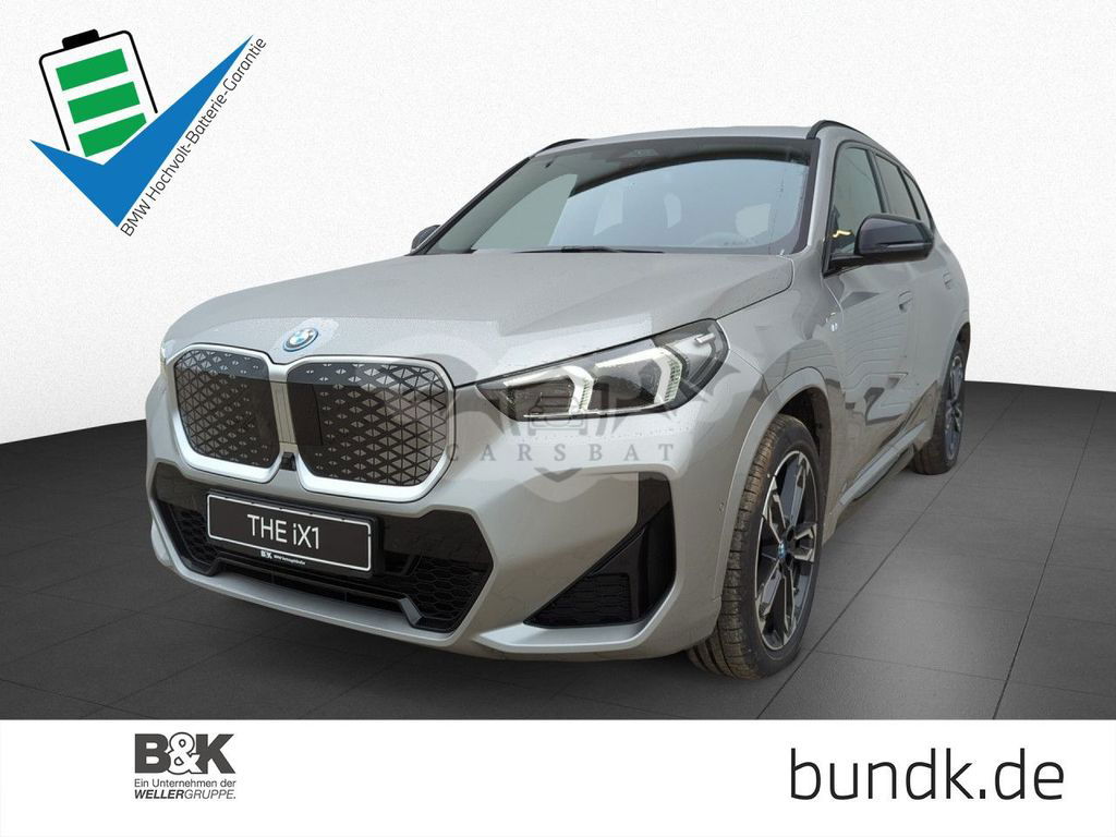 BMW iX1 2024