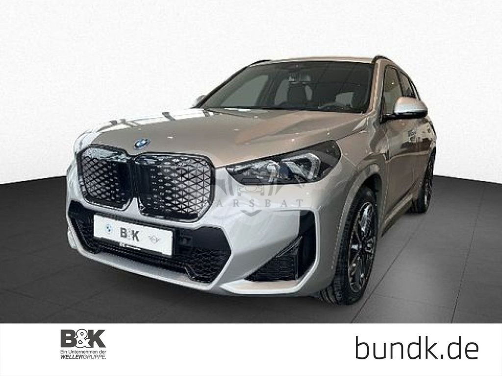 BMW iX1 2024