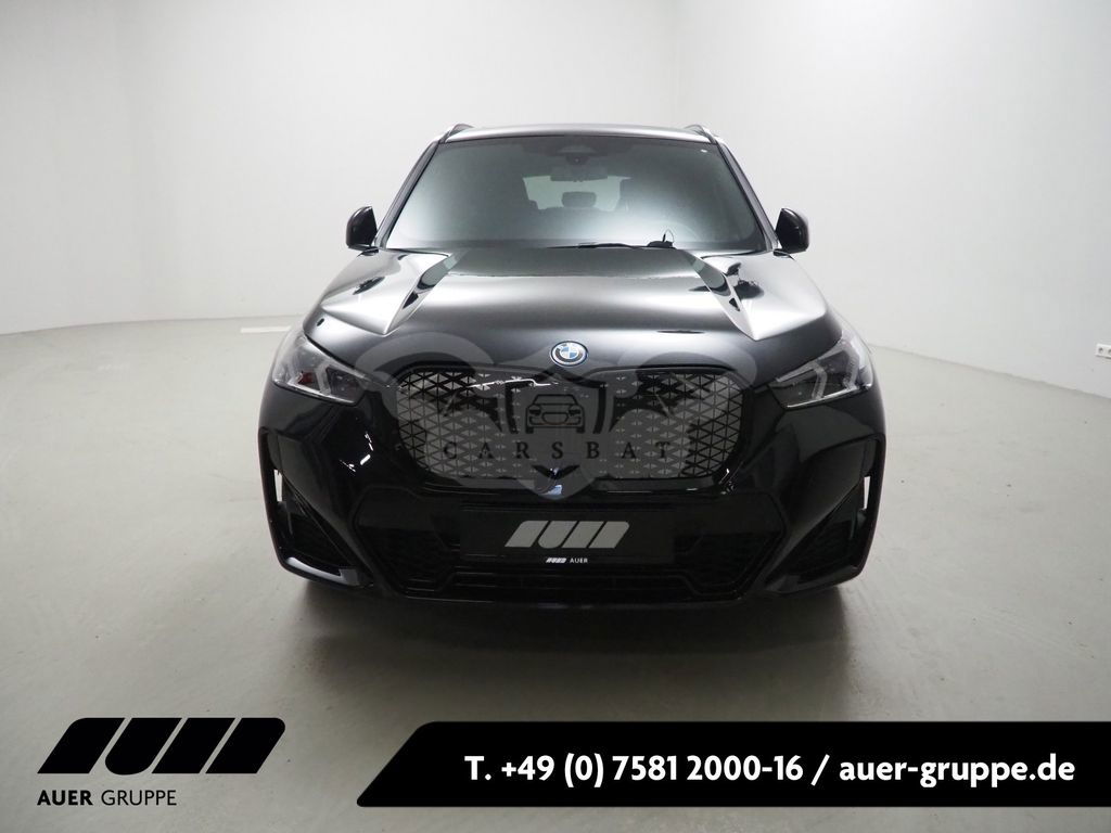 BMW iX1 2023