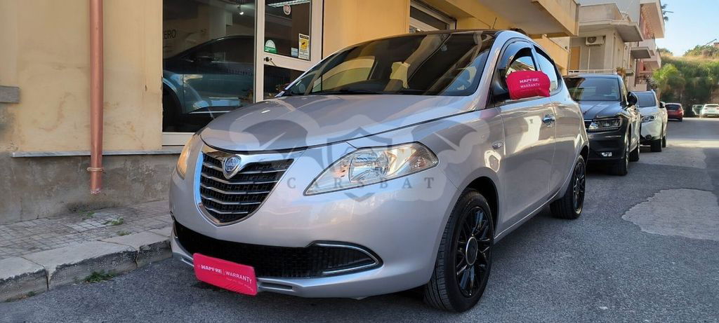 Lancia Ypsilon 2011