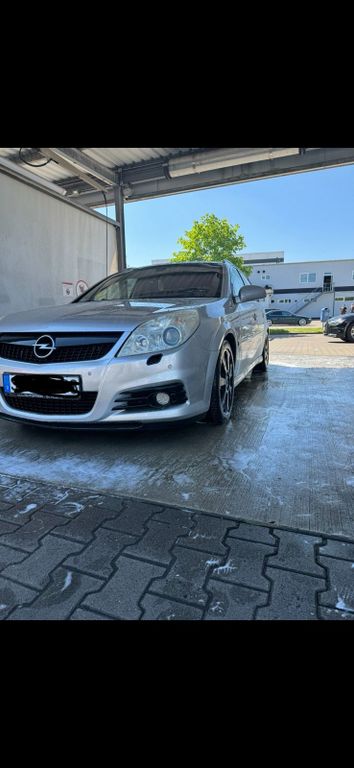 Opel Insignia 2005