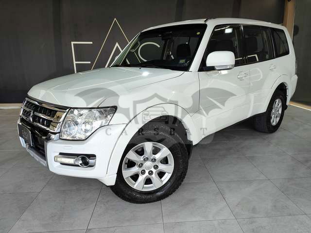 Mitsubishi Pajero 2016