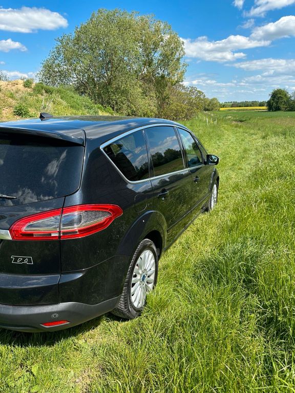 Ford S-Max 2012