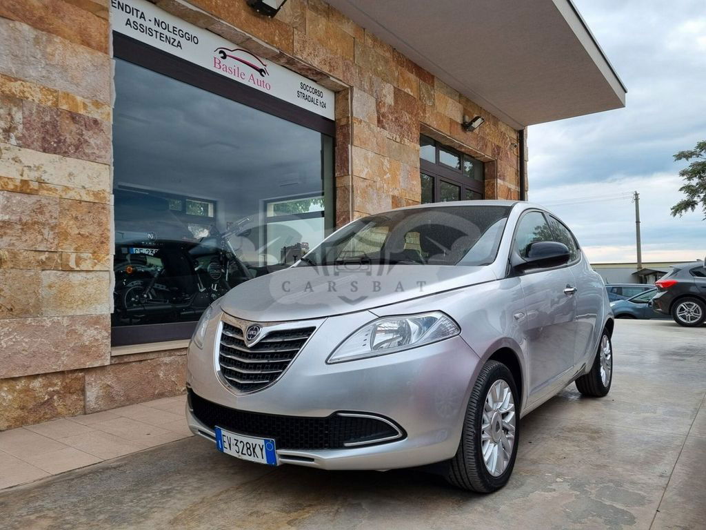 Lancia Ypsilon 2014