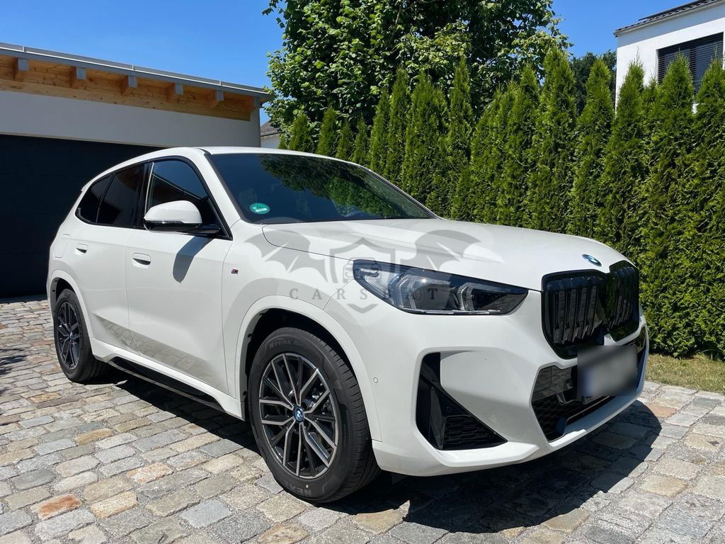 BMW iX1 2023
