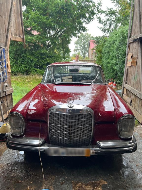 Mercedes-Benz 250 1964