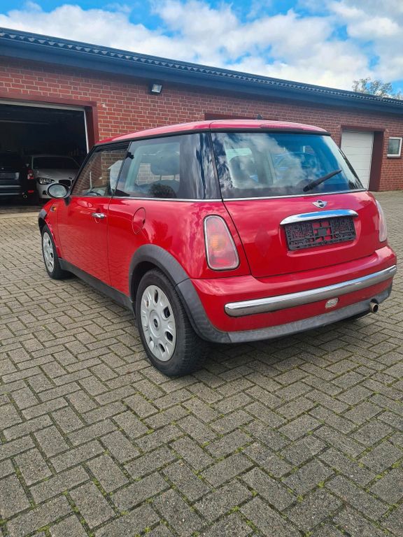 Mini One 2004