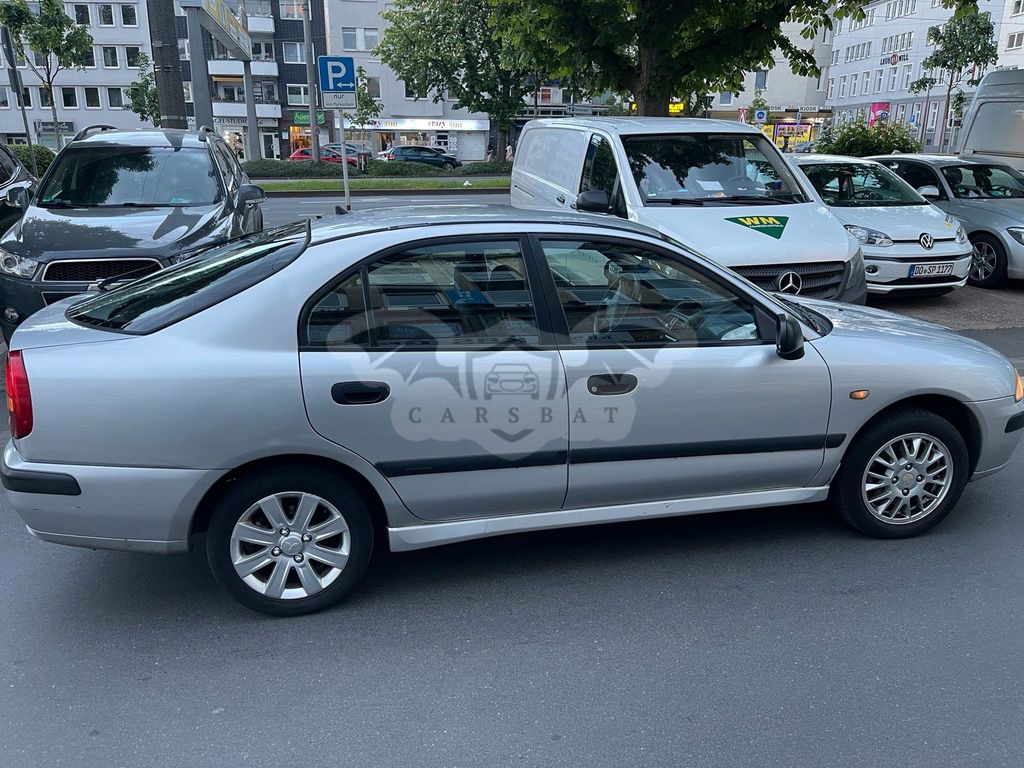 Mitsubishi Carisma 2004