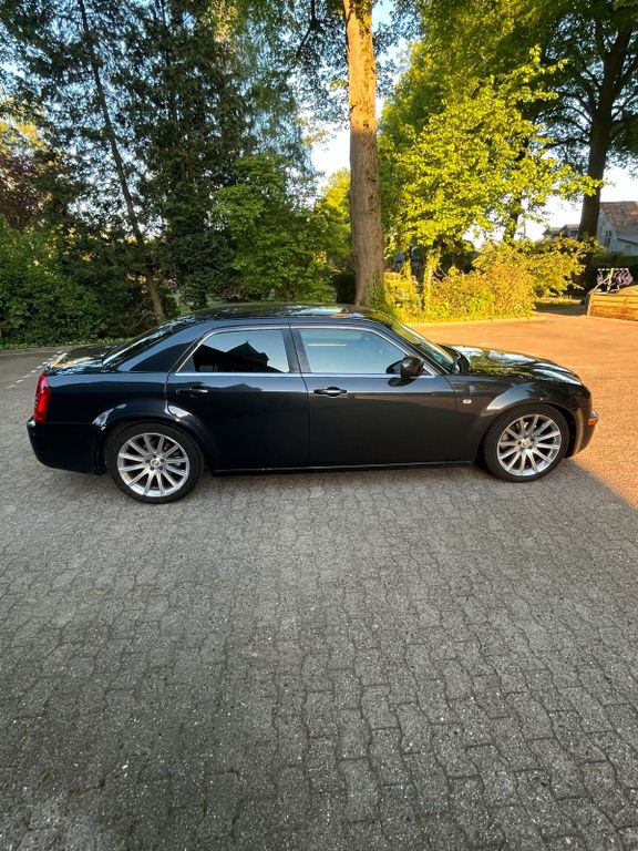 Chrysler 300C 2010