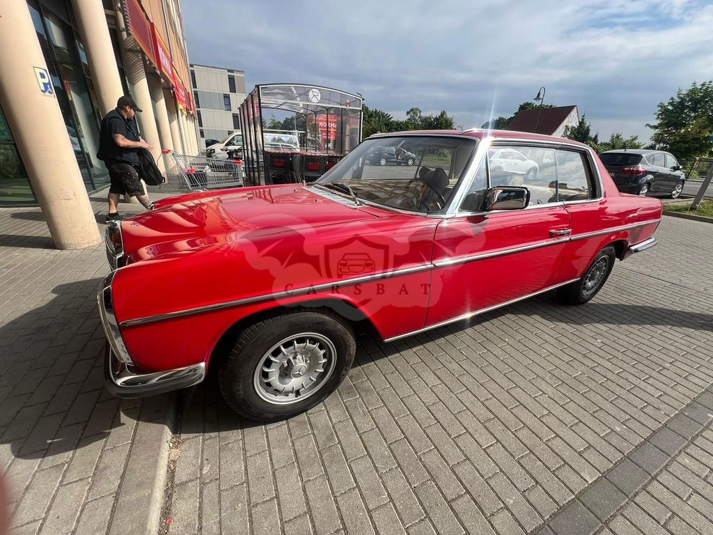 Mercedes-Benz 250 1974