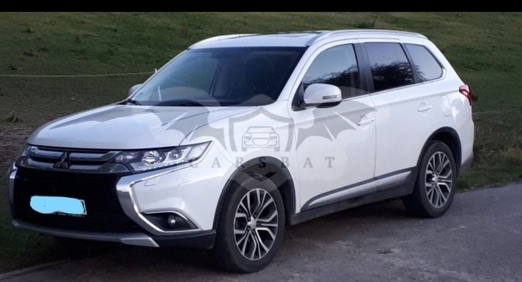Mitsubishi Outlander 2016