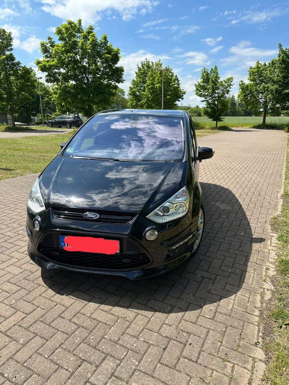 Ford S-Max 2012