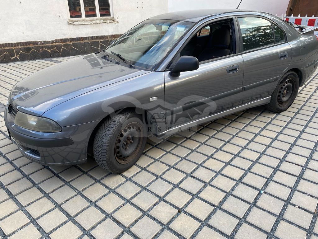 Mitsubishi Carisma 2002