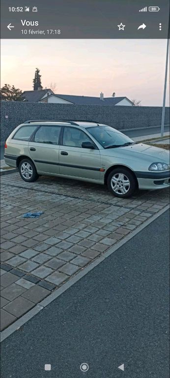 Toyota Avensis 1998