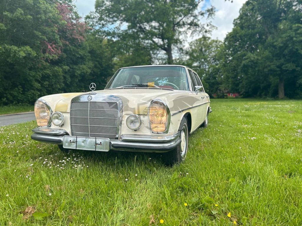 Mercedes-Benz 250 1966