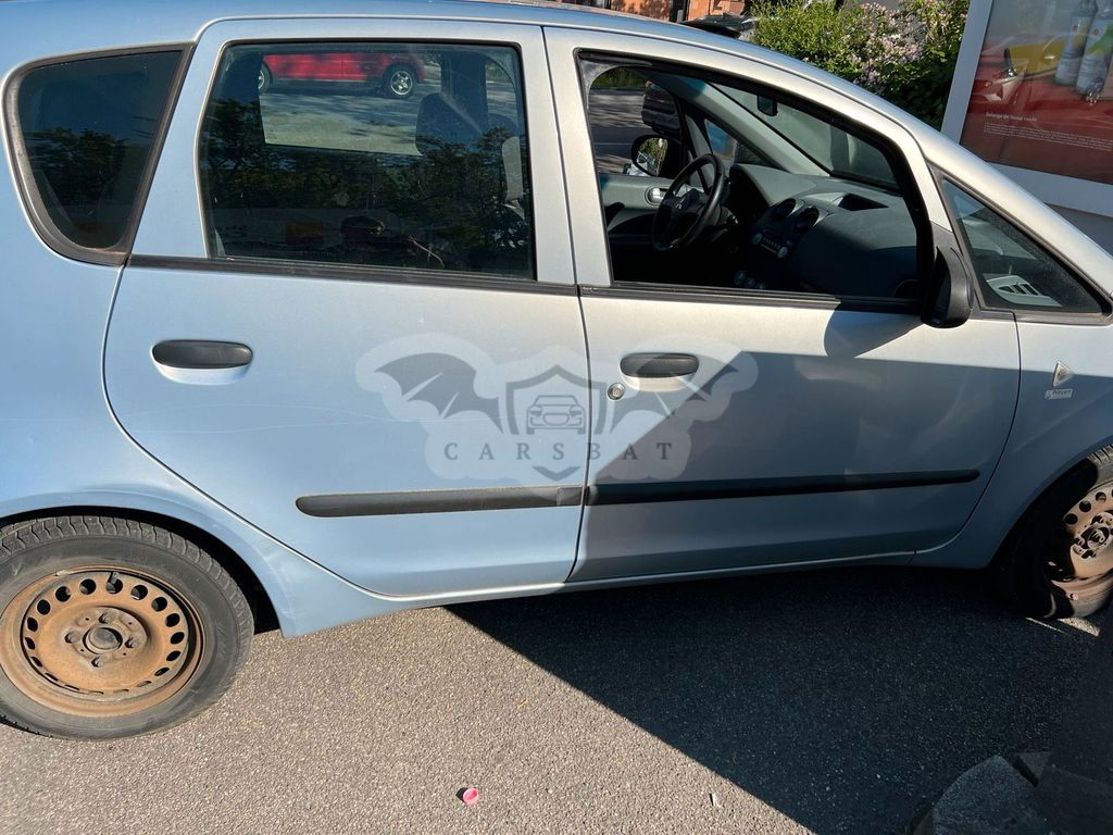 Mitsubishi Colt 2004