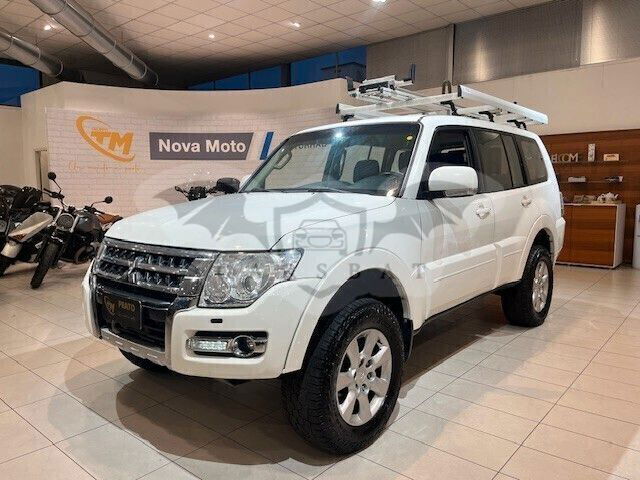 Mitsubishi Pajero 2016