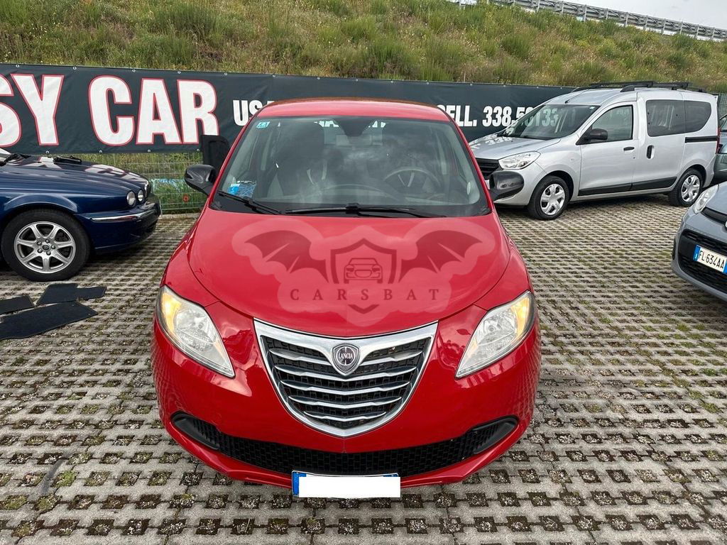 Lancia Ypsilon 2012