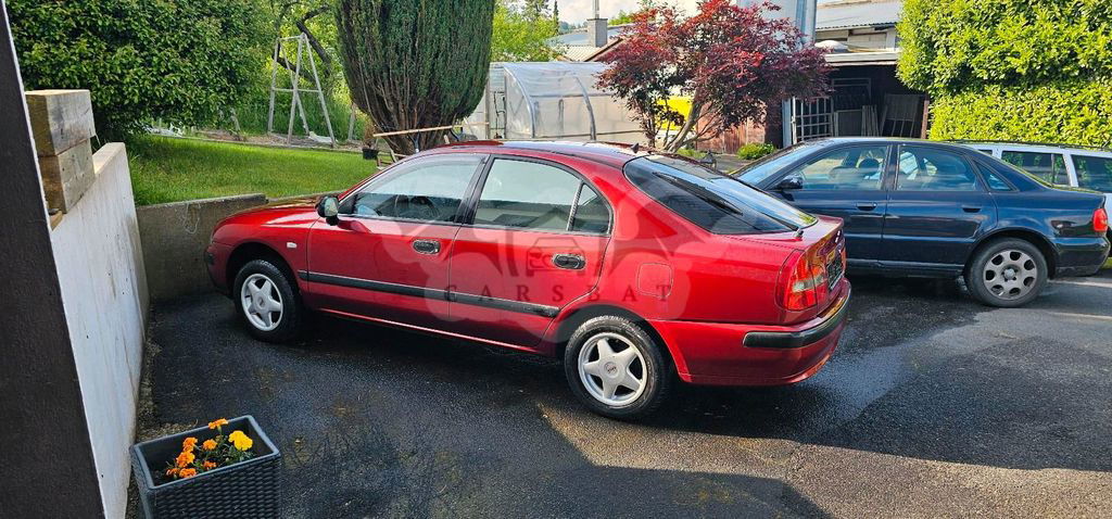 Mitsubishi Carisma 1999