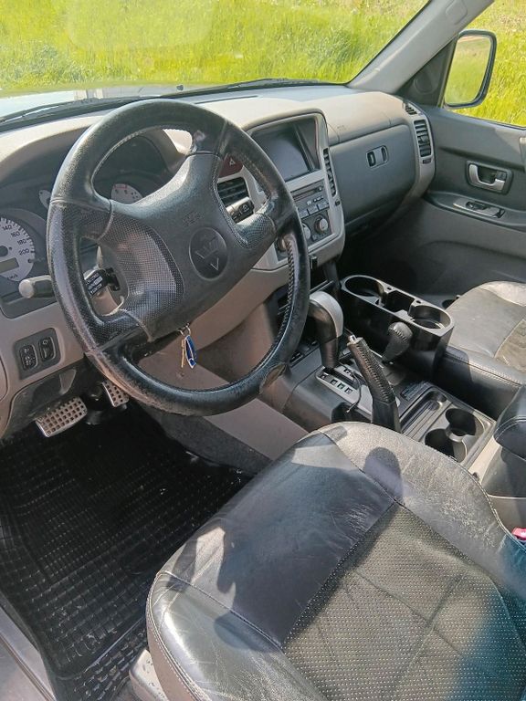 Mitsubishi Pajero 2006