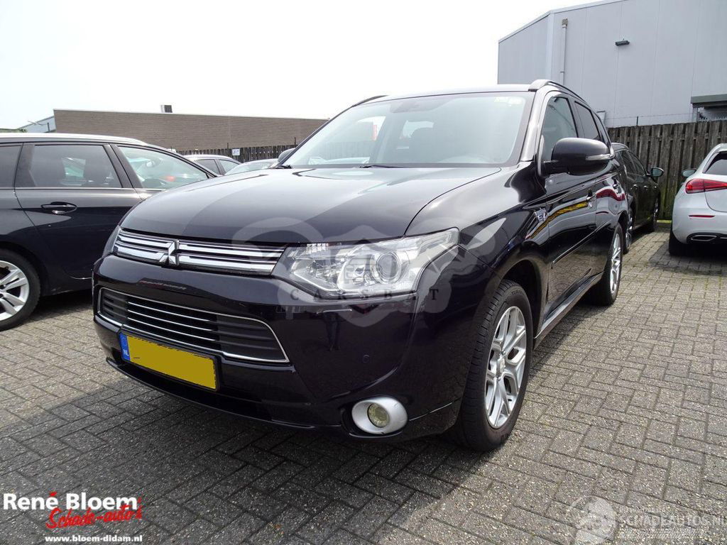 Mitsubishi Outlander 2014