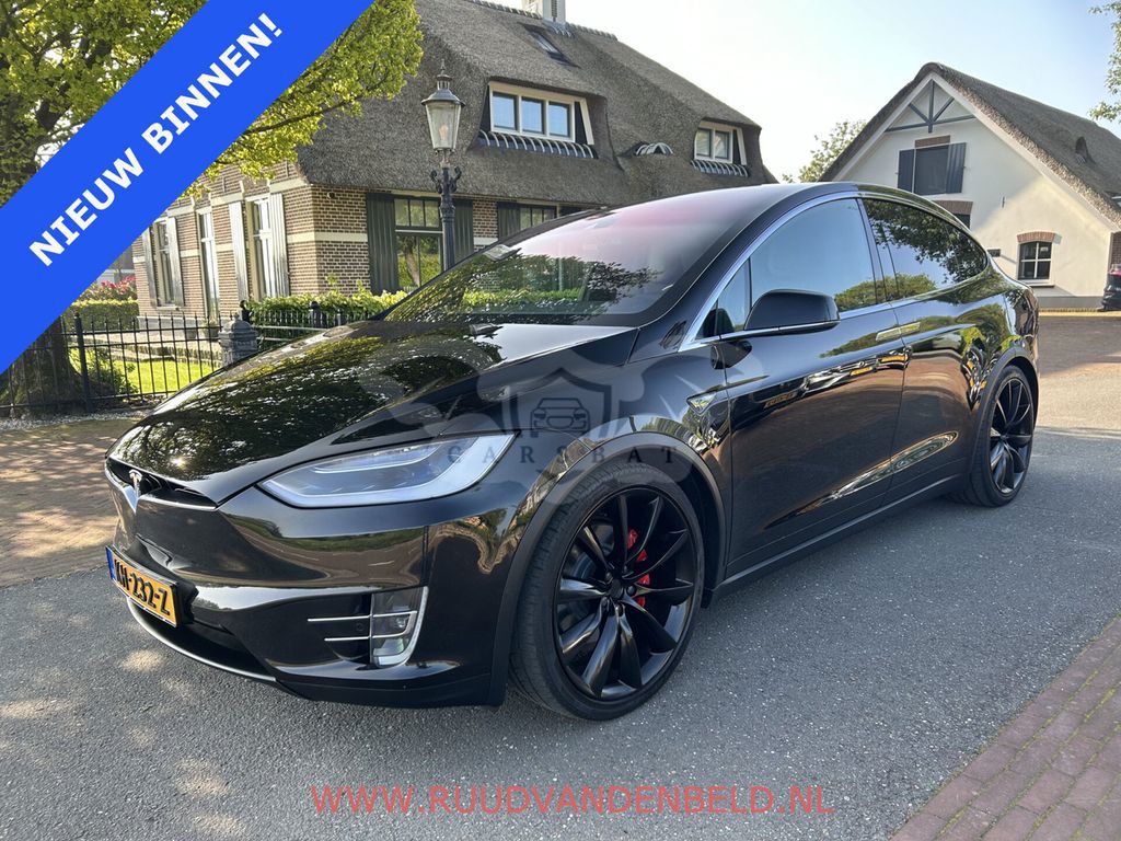 Tesla Model X 2016