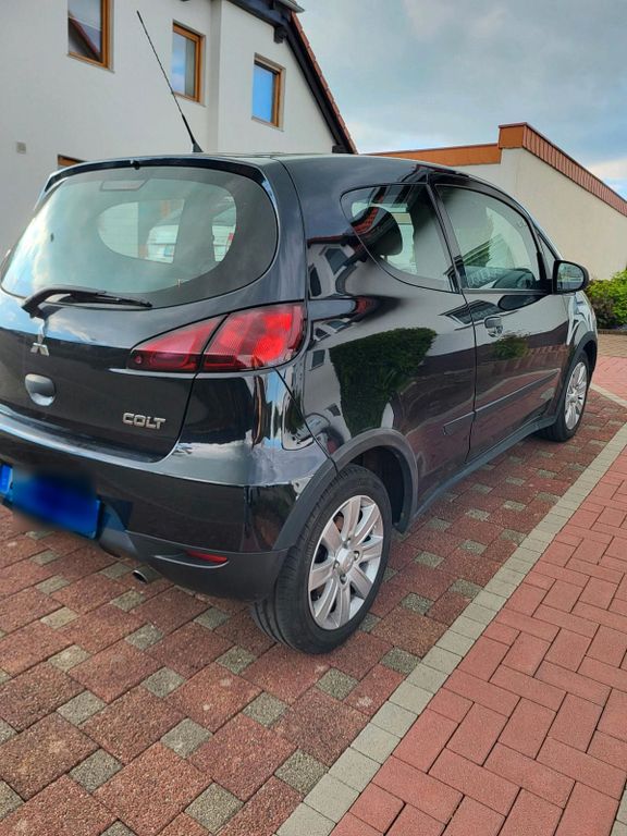 Mitsubishi Colt 2010