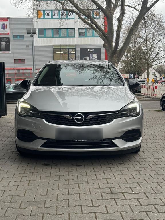 Opel Astra 2021